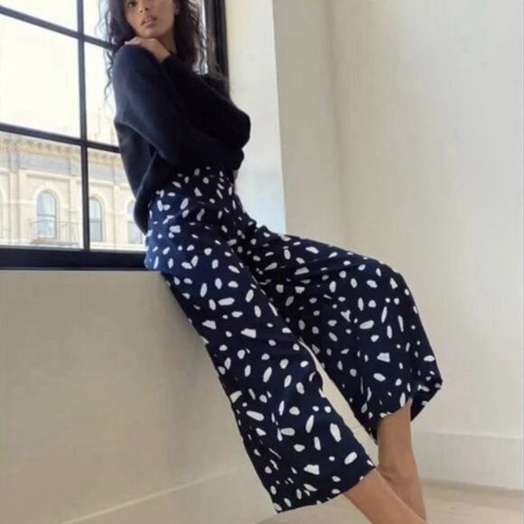 Wilfred Aritizia Spotted Fawn Crop Wide Leg Pants Large Viscose Blend Navy Blue - Picture 1 of 7
